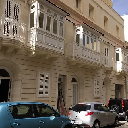 Mediterranean Apartment *
